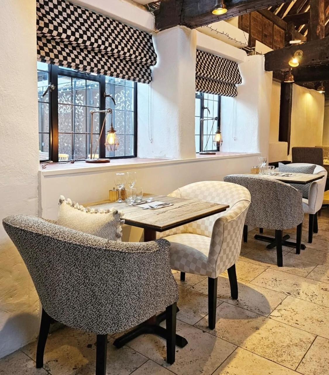 White Hart Hotel ดอร์เชสเตอร์ ออน เธมส์ ภายนอก รูปภาพ