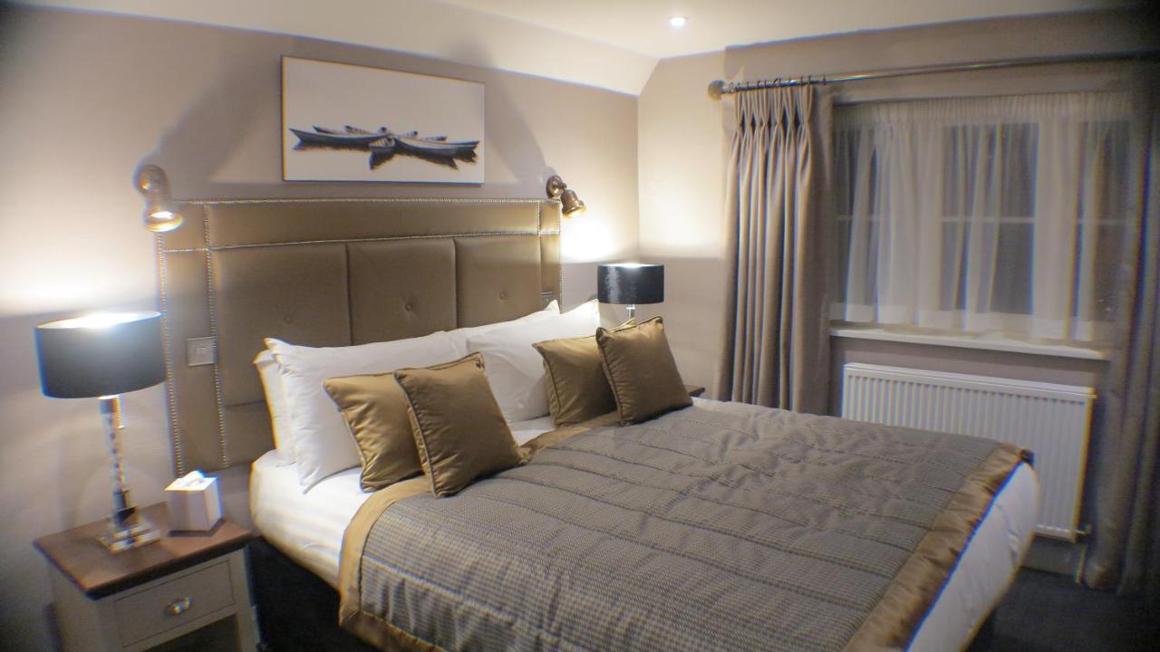 White Hart Hotel ดอร์เชสเตอร์ ออน เธมส์ ภายนอก รูปภาพ